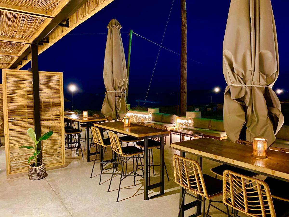 Zoom Beach Hotel Kandia Ngoại thất bức ảnh